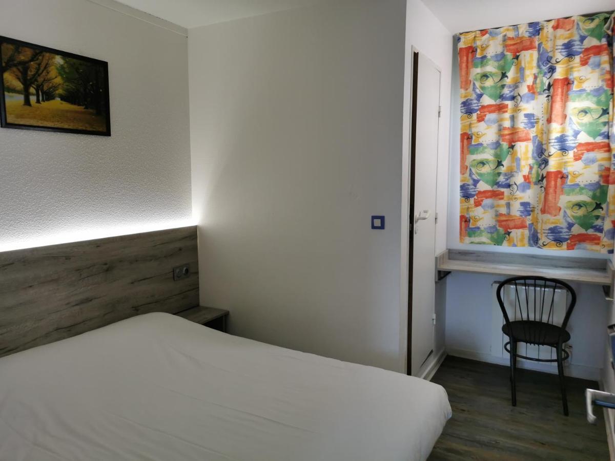 Alpha Hotel Bouafle Exteriér fotografie